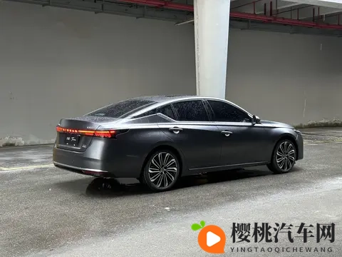 阿娇陈冠希13分钟无删减：阿娇陈冠希片段完整曝光，全程13分钟-1