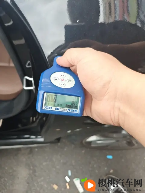 20多万拿下行政座驾，二手奔驰E级香不香？-1