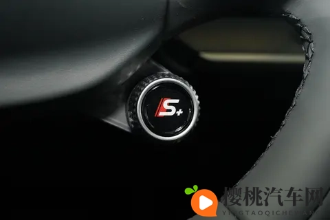 15万级轿跑卷王！颜值、智能、动力全在线，还配激光雷达-2