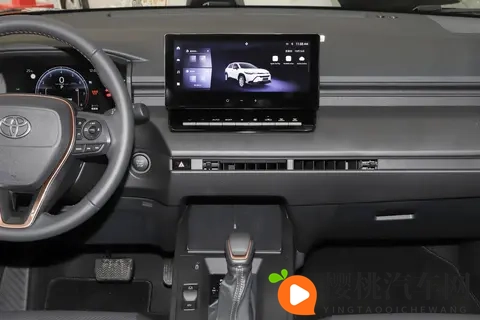 锋兰达全系配置深度解析:燃油与混动版如何选择?-2