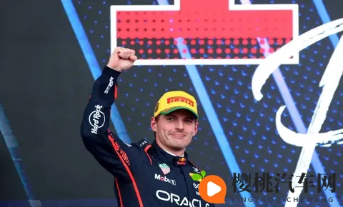 从维修区到领奖台!全球媒体齐声赞叹:“维斯塔潘,天才怪物!”-1