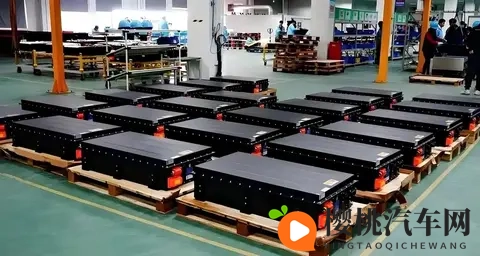 合资强势反扑?奔驰固态电池实测1205km,国产新能源慌了?-2