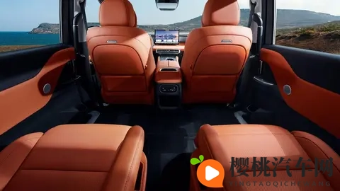 锐胜M8对比别克GL8，新秀与老将之间应该如何抉择？-1