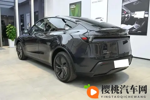 纯电续航821km，支持L2级辅驾，Model Y上新长续航后轮驱动版！-3