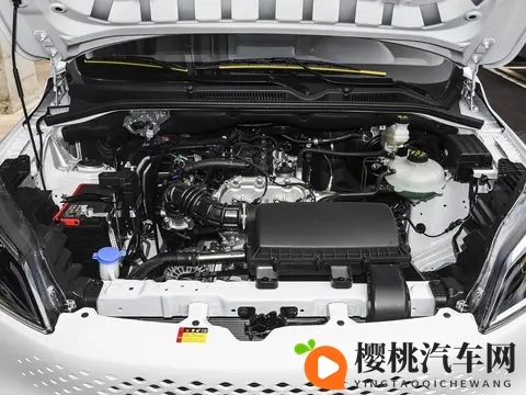 全新五菱宏光燃油版上市，外观变化大，售548万元起，还能否畅销-3