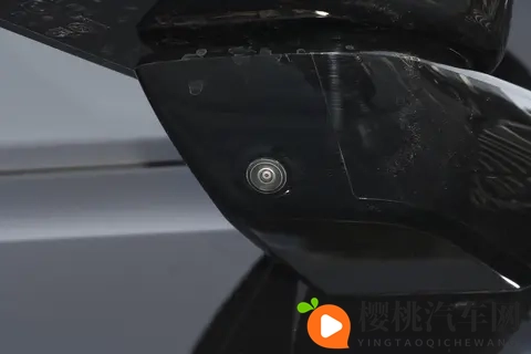 埃安 2025 款 AION i60 增程版 亏电油耗 55L，动力表现 + 静谧性配置解读-1