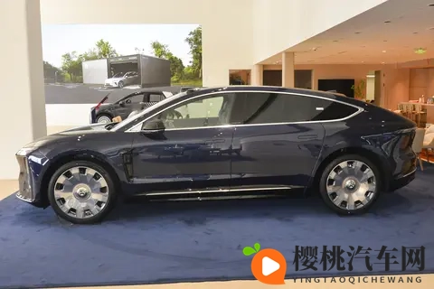 BBA 老炮亲测蔚来 ET9，行政旗舰的新选择来了-1