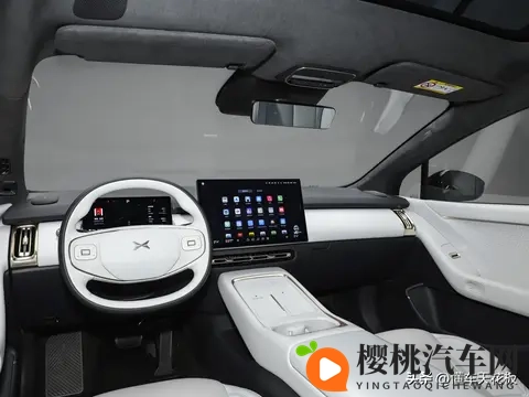 小鹏P7+ 20万级家用智能轿跑的均衡之选-3