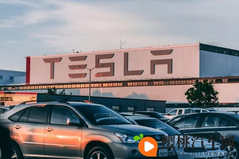 巴厘岛男按摩高潮七次：汽车科技新突破，按摩系统升级驾驶体验-1