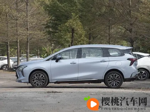 全新国产插混MPV上市！外观动感十足，15T插混，综合续航1300Km-3