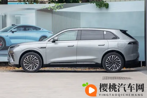 家用大5座推荐！1898万起，配8295芯片+20底盘，家用真香-3