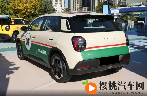 定位纯电小型车，纯电续航500km，AION UT Super值得选择吗？-3