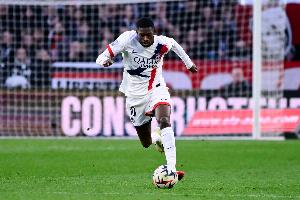 巴黎官方：登贝莱生病正在休养，舍瓦利耶继续接受治疗