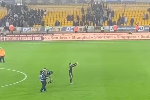 重温孙兴慜在2018年对阵墨西哥的比赛中的进球